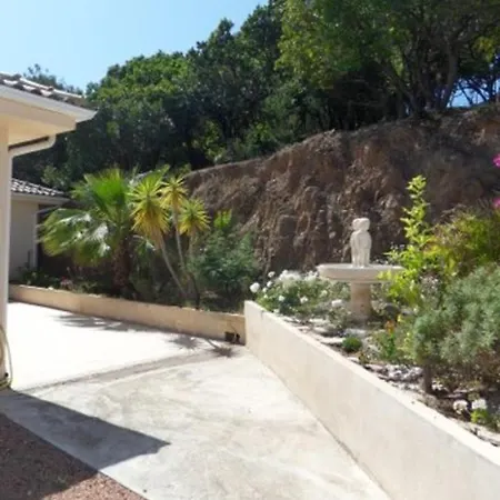 Villa Superbe Vue Avec Piscine A Debordement