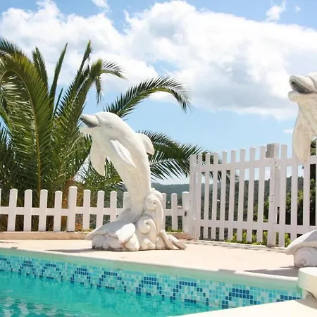 Superbe Vue Avec Piscine A Debordement * Sari-Solenzara
