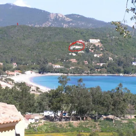 Superbe Vue Avec Piscine A Debordement